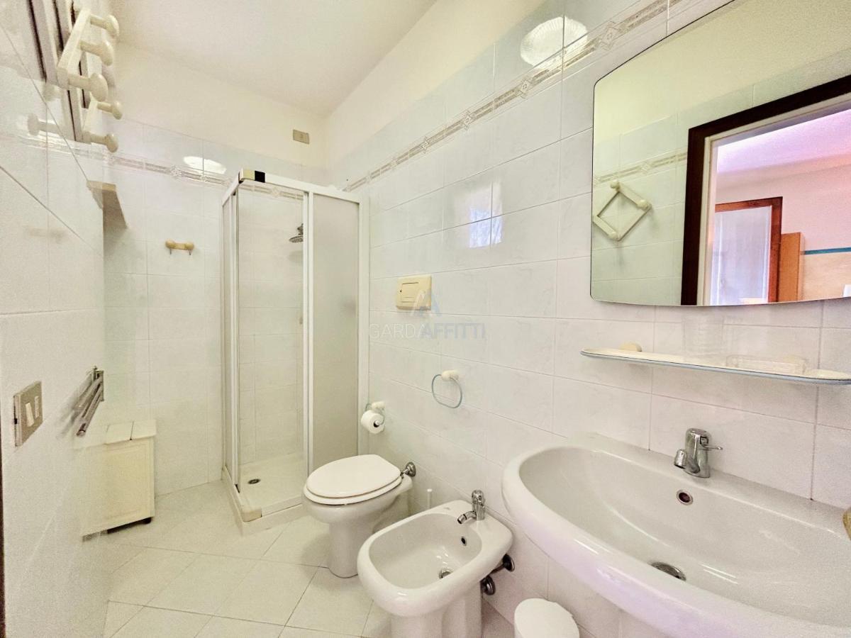 Perseo Apartment - 200M Dal Lago Di Garda Sirmione Exterior foto