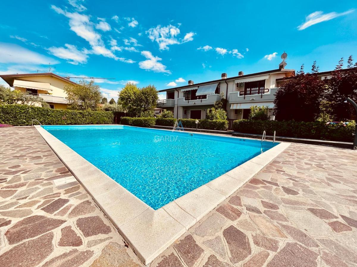 Perseo Apartment - 200M Dal Lago Di Garda Sirmione Exterior foto