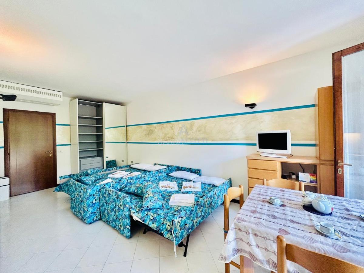 Perseo Apartment - 200M Dal Lago Di Garda Sirmione Exterior foto
